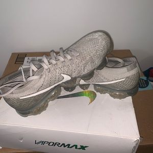 Air max vapor max